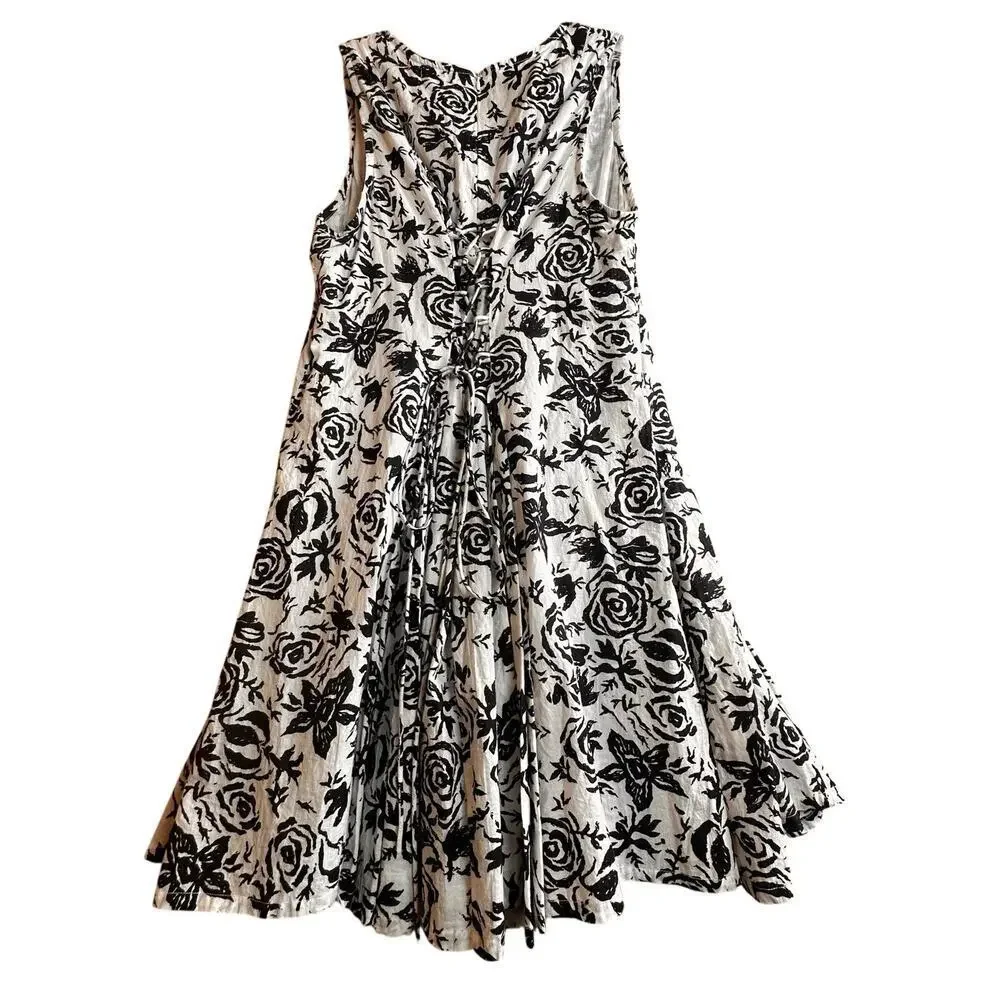 ModaPosa Womens XS Black White Floral Sleeveless Swing Dress Lace Up Back‎ Lined - Picture 11 of 16